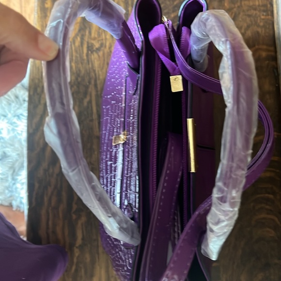 New Crocodile Print Bag, Purse - Picture 3 of 3